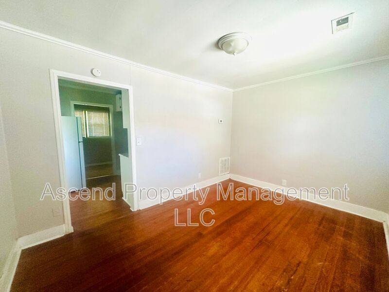 Apartment for rent at 5317 Spriggs St #B, Chattanooga, TN 37412