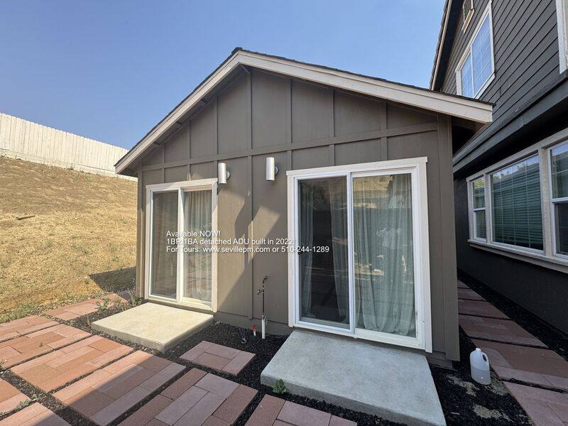 Apartment for rent at 4084 Barn Hollow Way, Antioch, CA 94509