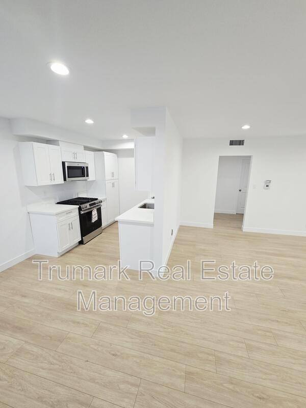 Apartment for rent at 623 Orange Grove Ave #2, Glendale, CA 91205