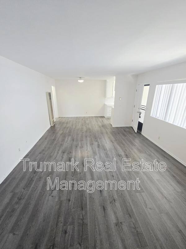 Apartment for rent at 621 W California Ave #6, Glendale, CA 91203