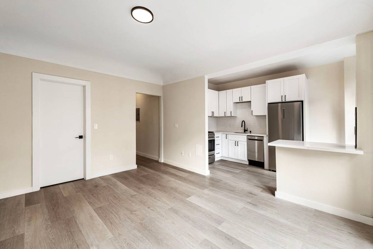 Apartment for rent at 535 Taylor St #402, San Francisco, CA 94102
