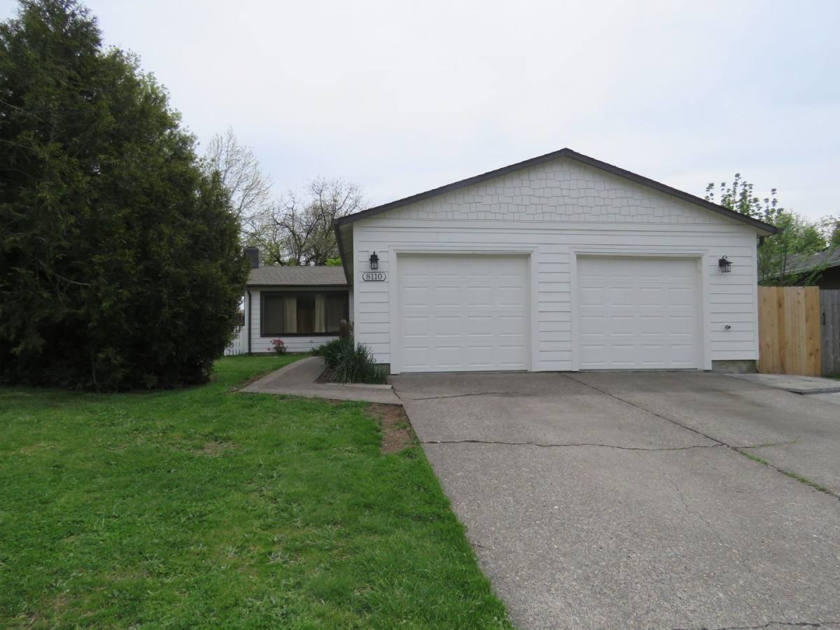 House for rent at 8110 SW Thorn St, Portland, OR 97233
