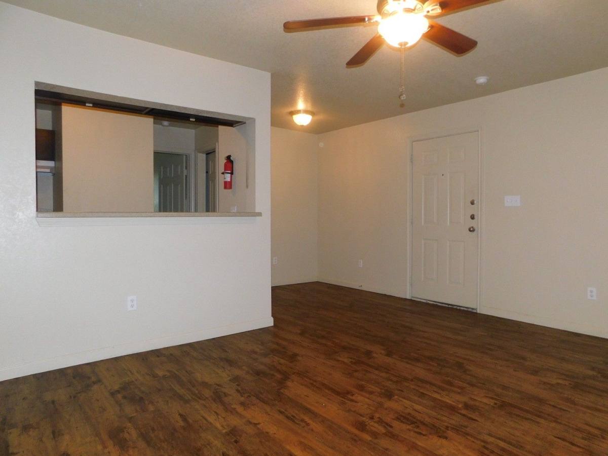 Apartment for rent at 1814 Hunt, Commerce, TX 75428