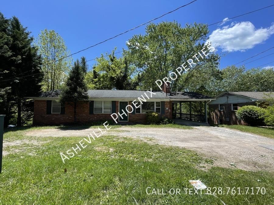 House for rent at 276 New Leicester Highway, Asheville, NC 28806