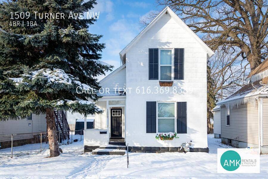 House for rent at 1509 Turner Ave NW, Grand Rapids, MI 49504