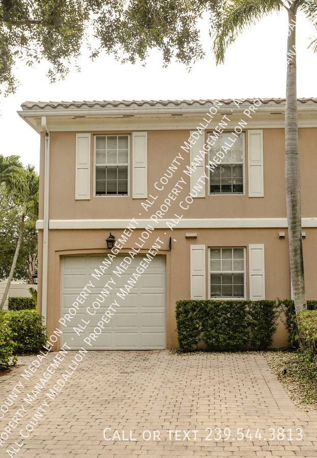Townhouse for rent at 5701 Cove Circle, Naples, FL 34119