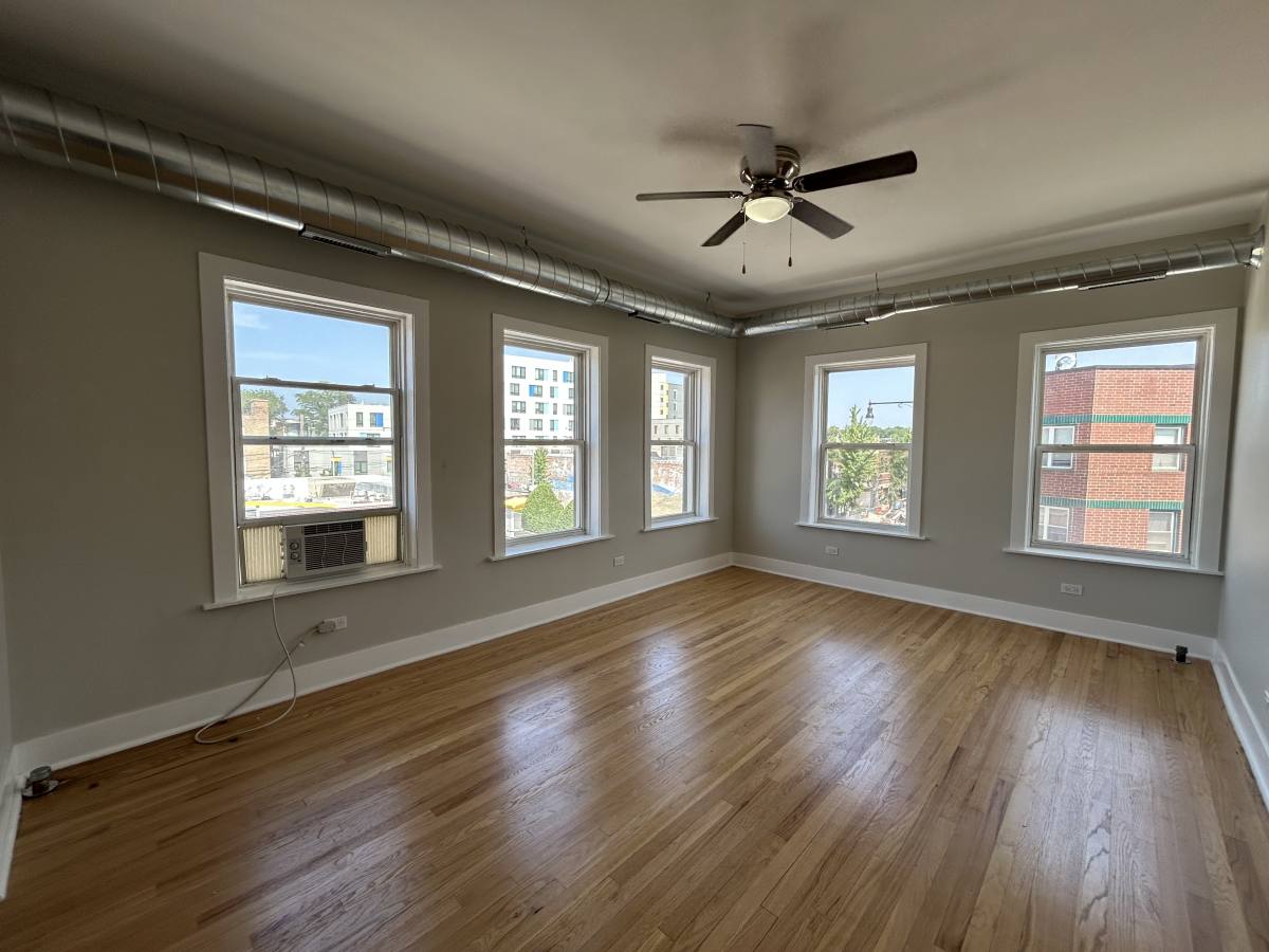 Apartment for rent at 2712 N Milwaukee #313, Chicago, IL 60646