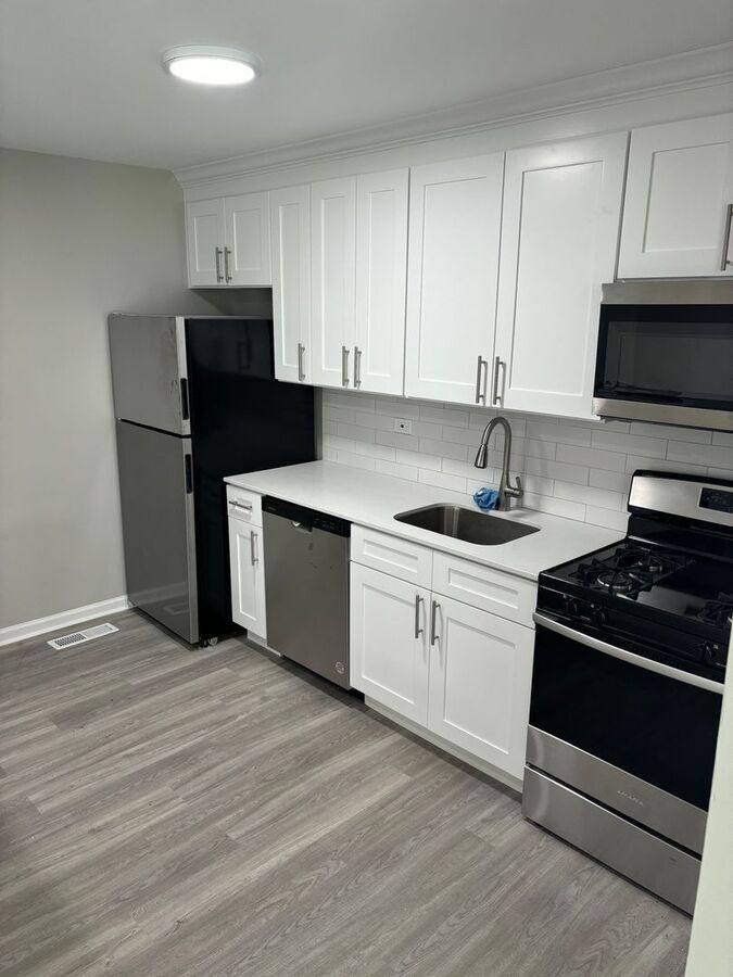Apartment for rent at 762 Main St #403, Antioch, IL 60002