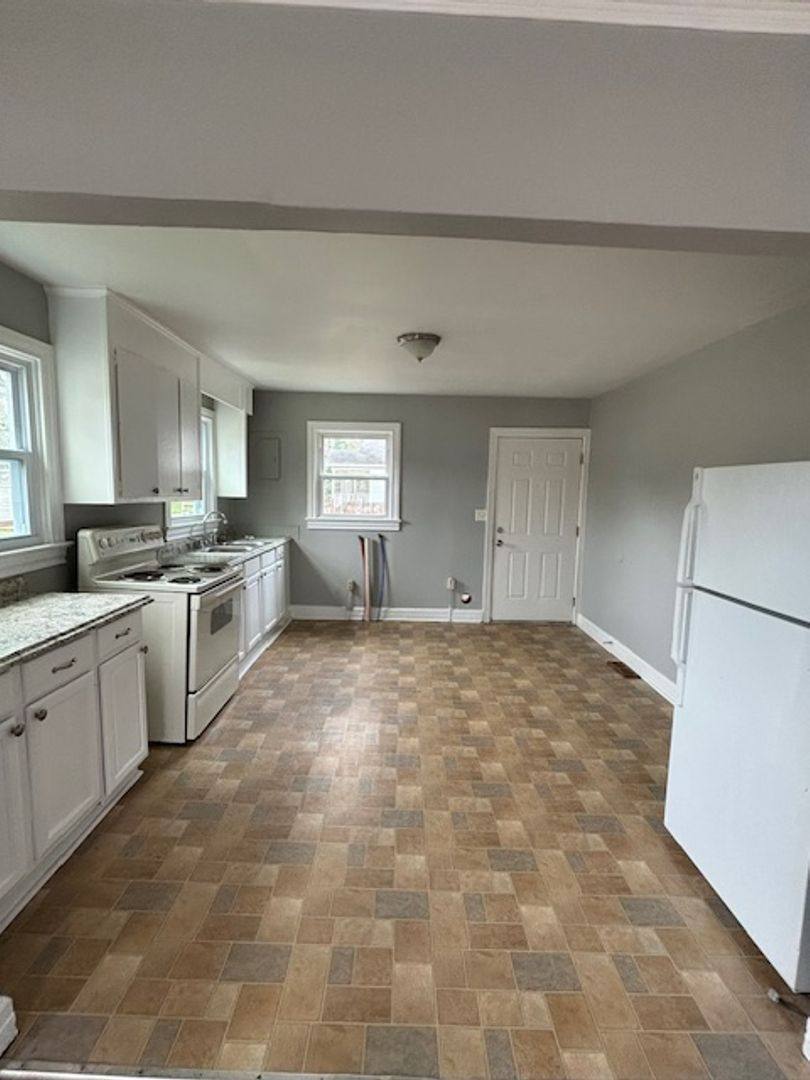 House for rent at 521 Edgemont Ave, Greenville, SC 29617