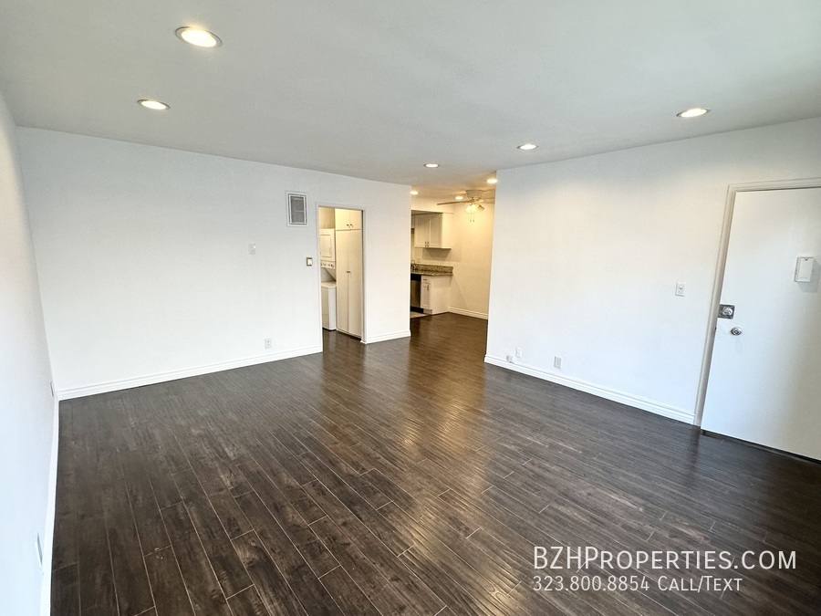 Townhouse for rent at 807 N Alfred St #9, West Hollywood, CA 90069