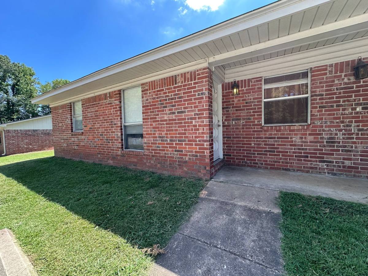 Apartment for rent at 410 N Joplin, Russellville, AR 72801