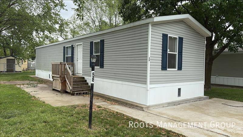 Apartment for rent at 58 Carriage Lane Estate, Streator, IL 61364