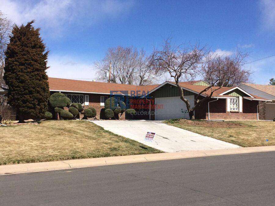 House for rent at 2416 S Jasmine St, Denver, CO 80222