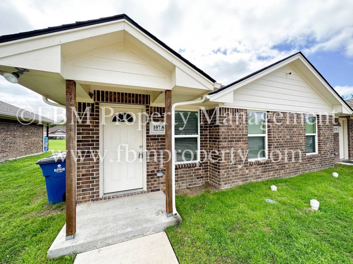 Apartment for rent at 107 Casa Linda Dr, Ennis, TX 75119