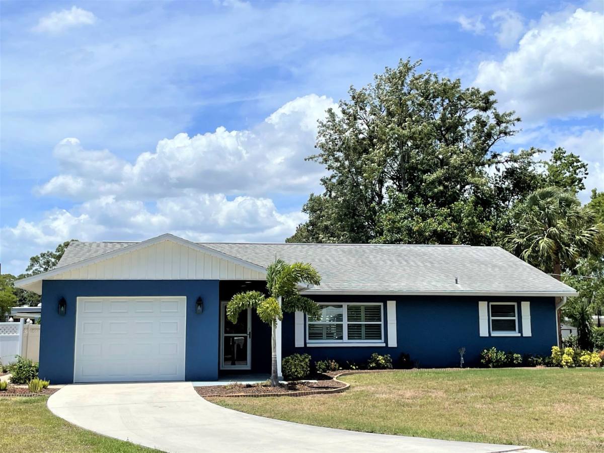 House for rent at 208 Charles Dr, Nokomis, FL 34275