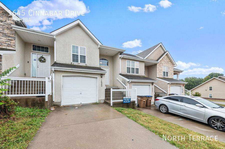 Townhouse for rent at 1645 Cinnabar Dr, Raymore, MO 64083