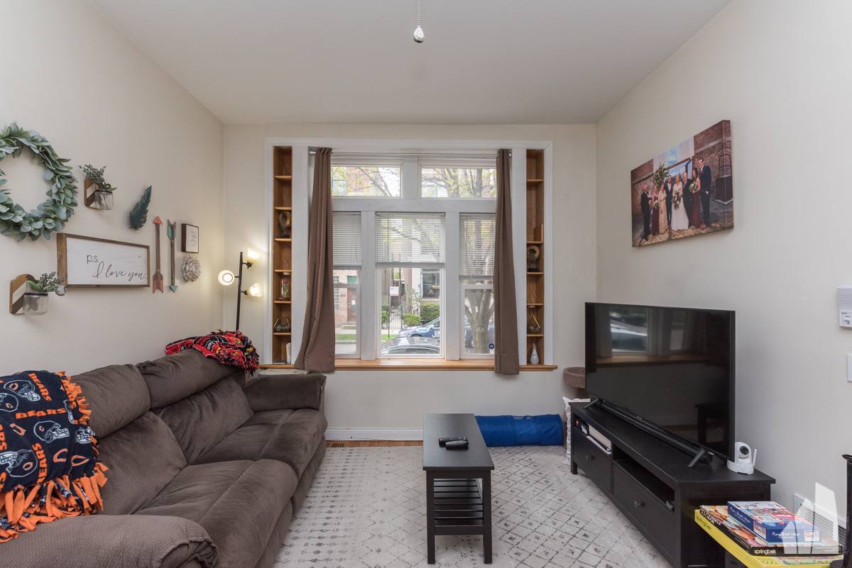 Apartment for rent at 2702 W Thomas #1F, Chicago, IL 60660