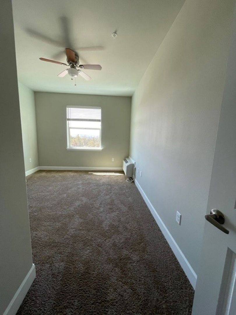 Apartment for rent at 1392 SE Yarrow Ave, Madras, OR 97741