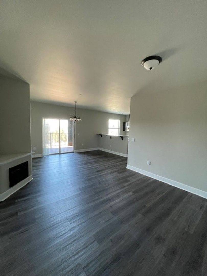 Apartment for rent at 1392 SE Yarrow Ave, Madras, OR 97741