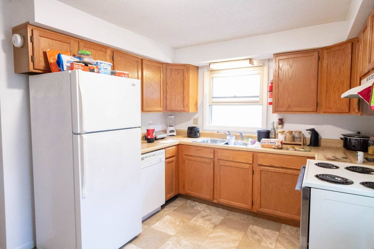 Apartment for rent at 1409 W Jackson St, Muncie, IN 47303