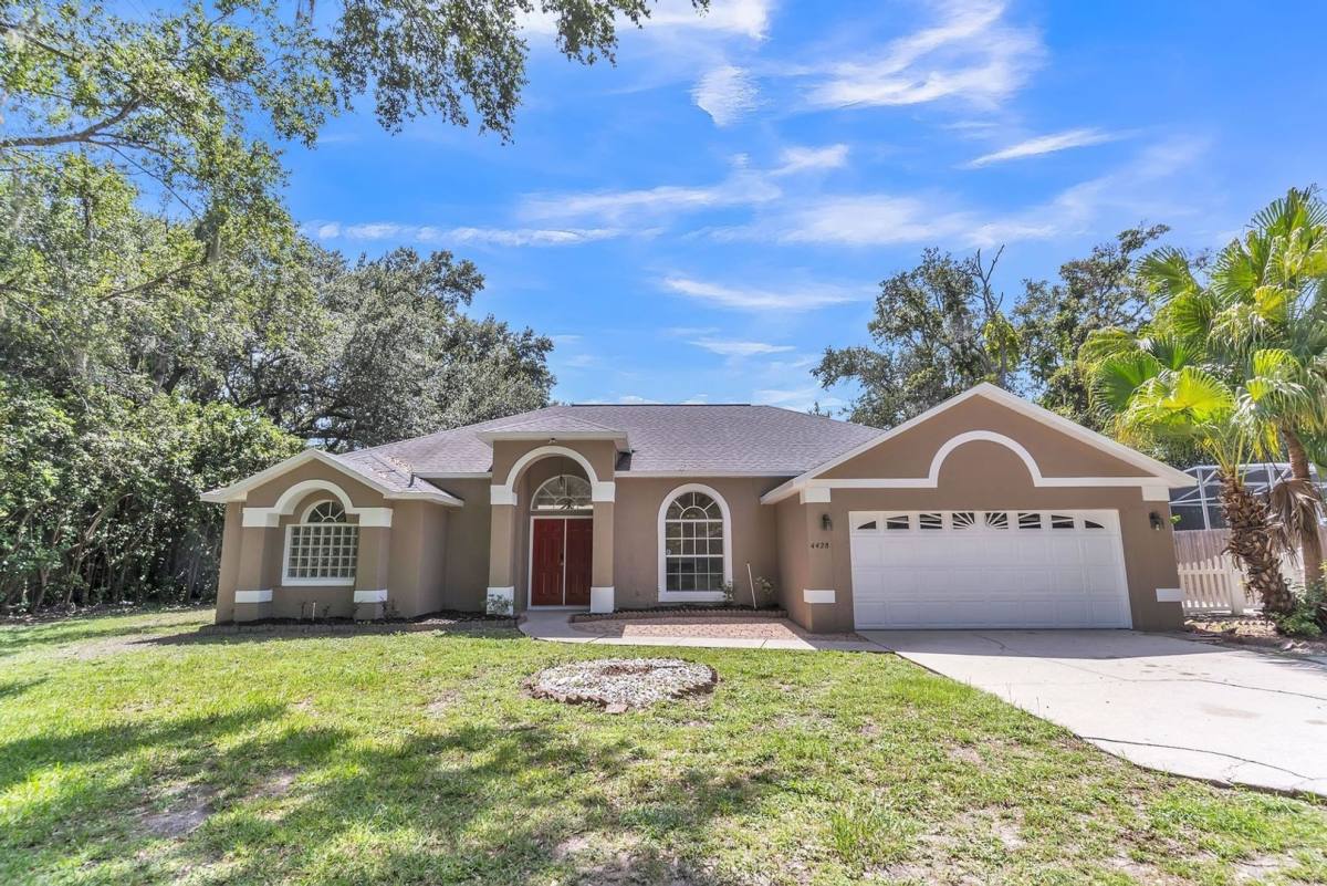 House for rent at 4428 White Oak Circle, Kissimmee, FL 34746