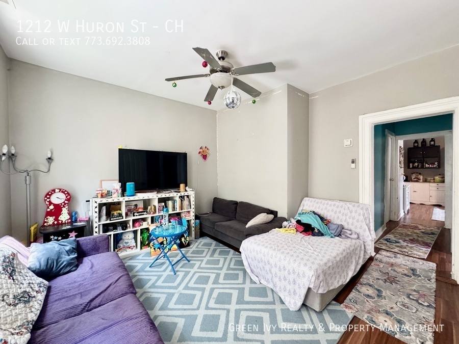 Apartment for rent at 1212 W Huron St #CH, Chicago, IL 60642
