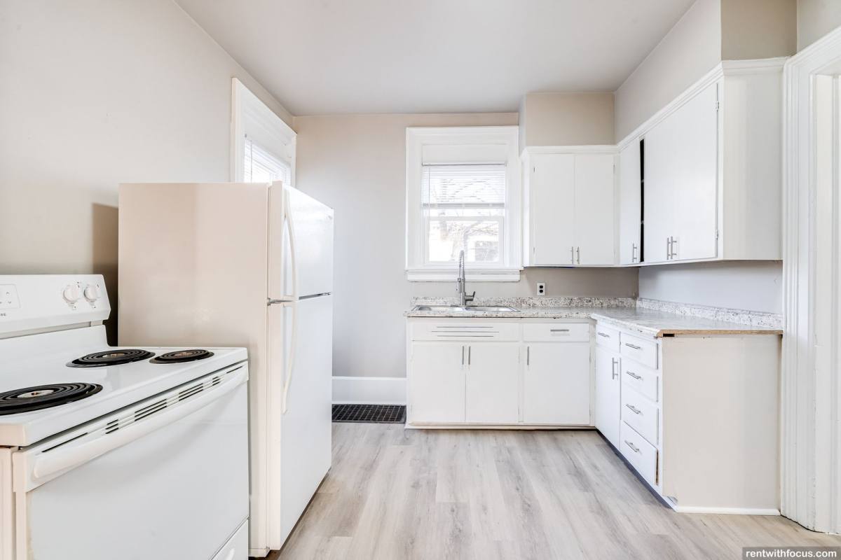 124 E Franklin Ave, Neenah, WI 54956