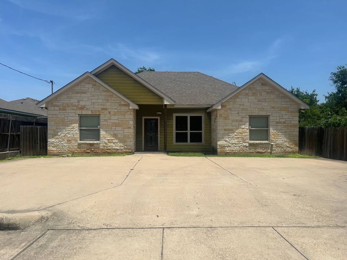 House for rent at 2710 S 4th St, Waco, TX 76706