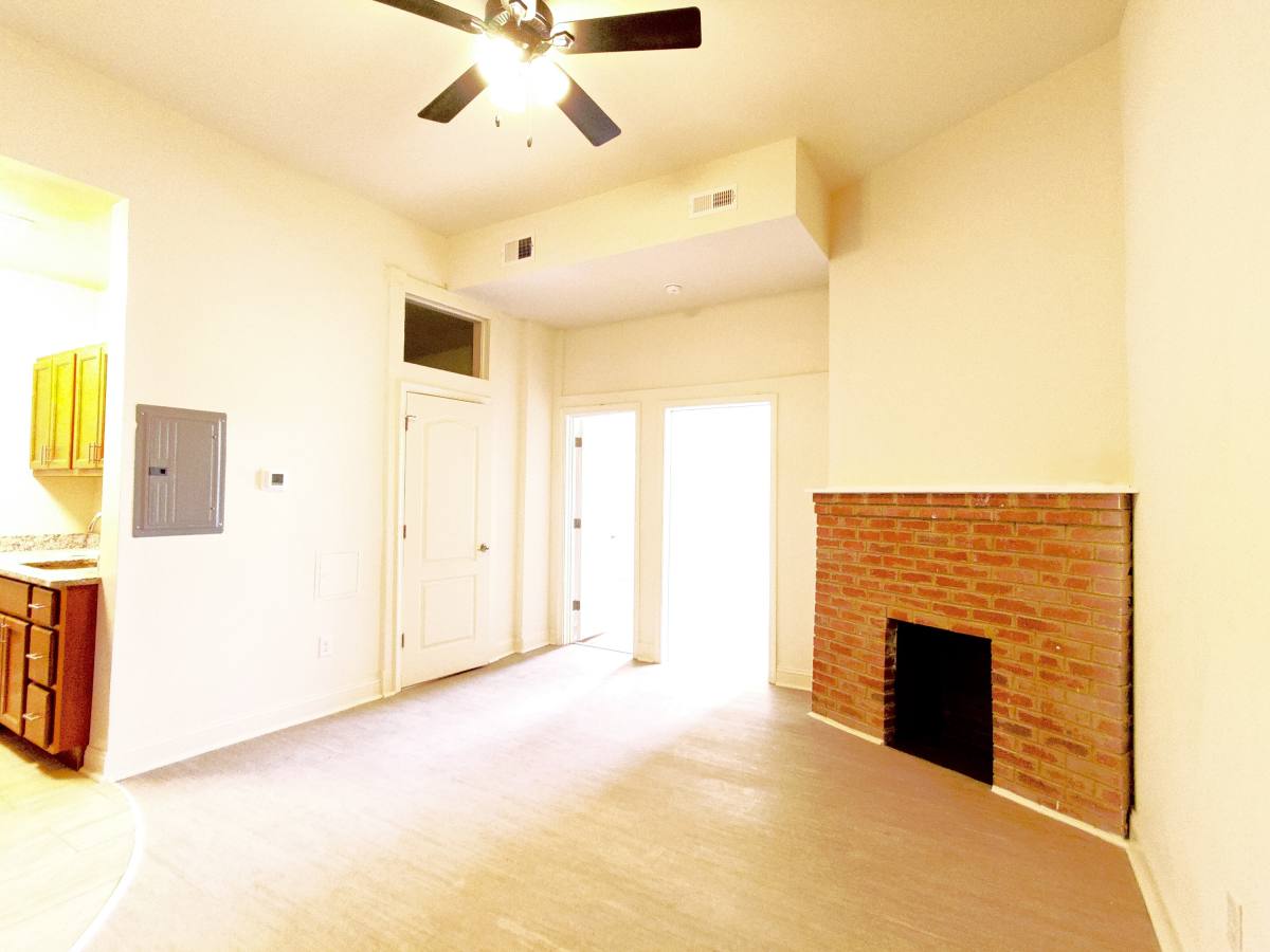 Apartment for rent at 1812 Eutaw Place #310, Baltimore, MD 21217