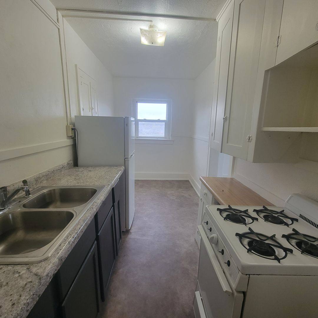Apartment for rent at 414 11th St, Sioux City, IA 51105
