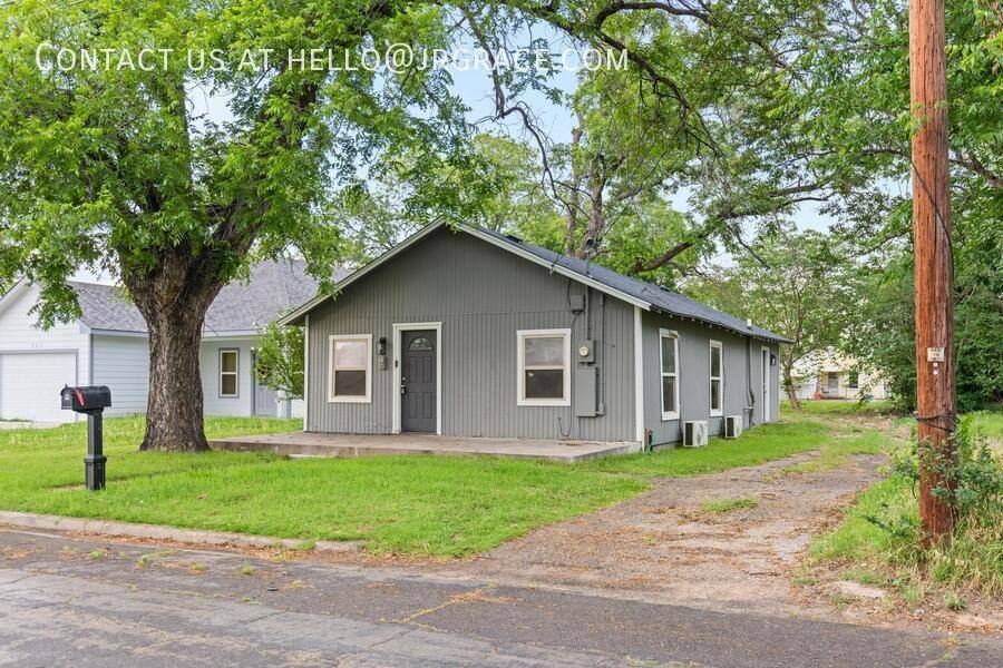 House for rent at 925 Dawson St, Waco, TX 76704