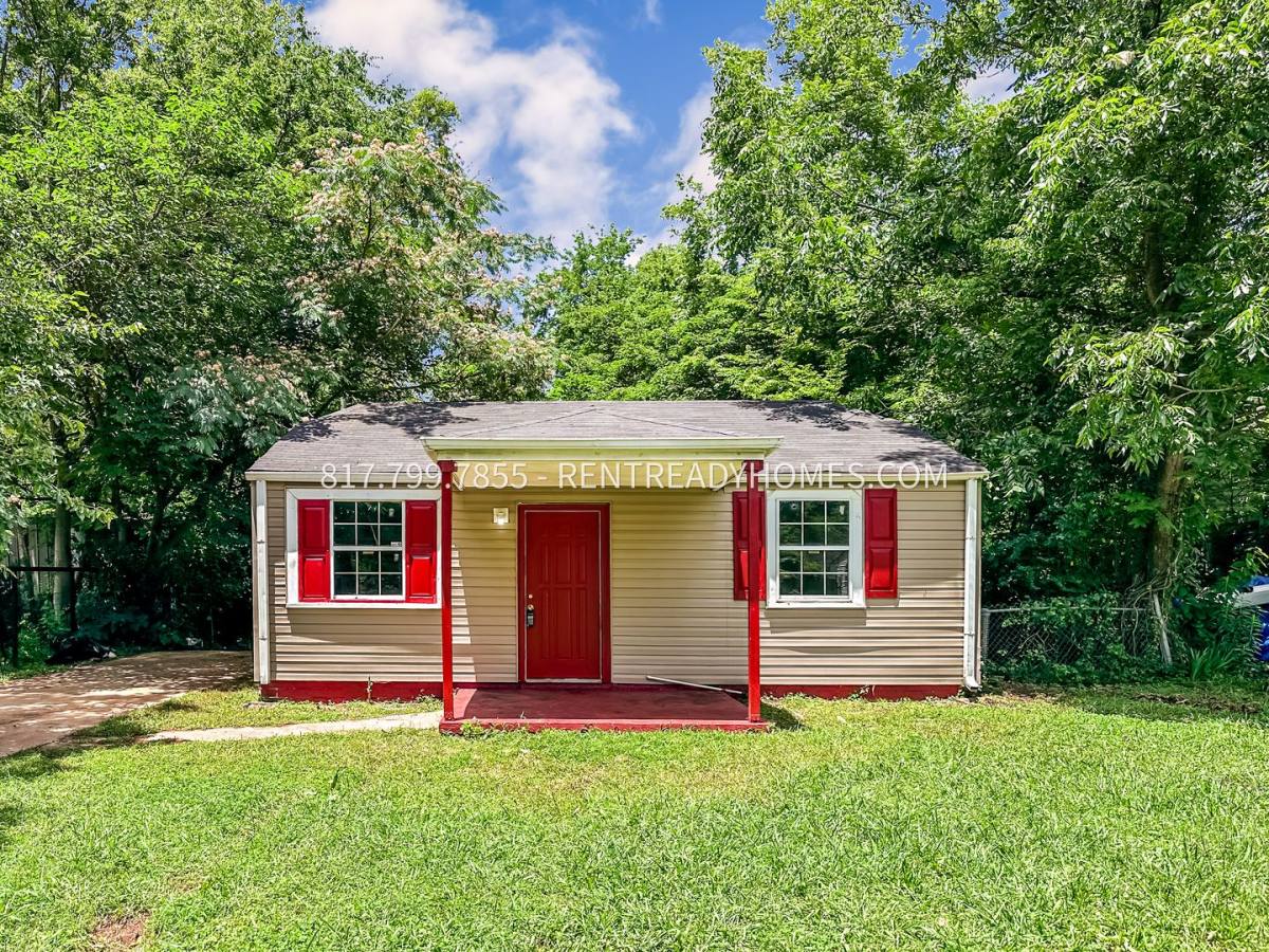 House for rent at 1420 Rayfield Dr, Birmingham, AL 35228