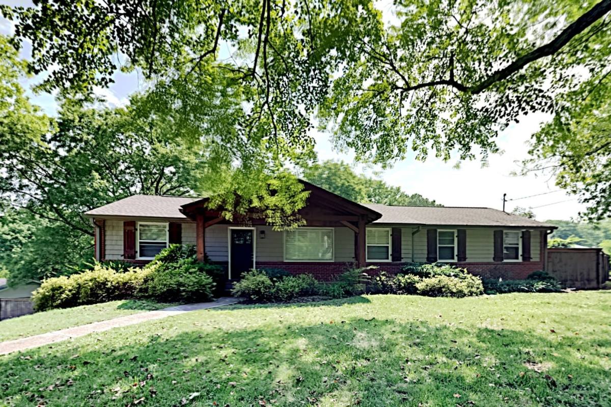 House for rent at 534 Whispering Hills Dr, Nashville, TN 37211