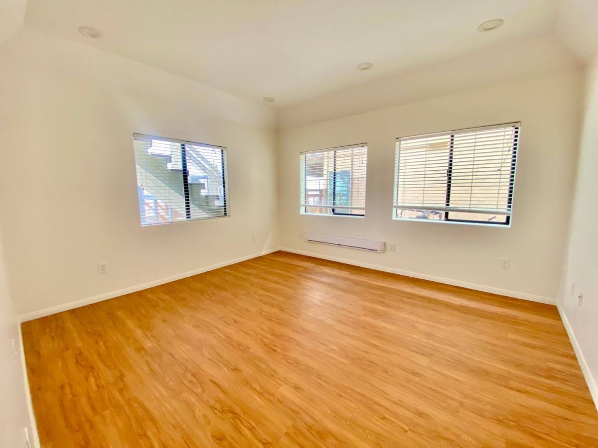 Apartment for rent at 6761 Del Playa, Goleta, CA 93117