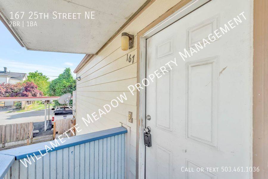 Apartment for rent at 167 25th St NE, Salem, OR 97301