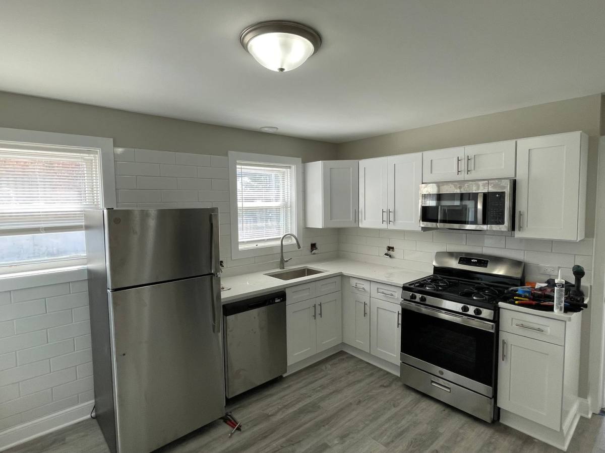 Apartment for rent at 5319 W Fullerton, Chicago, IL 60639