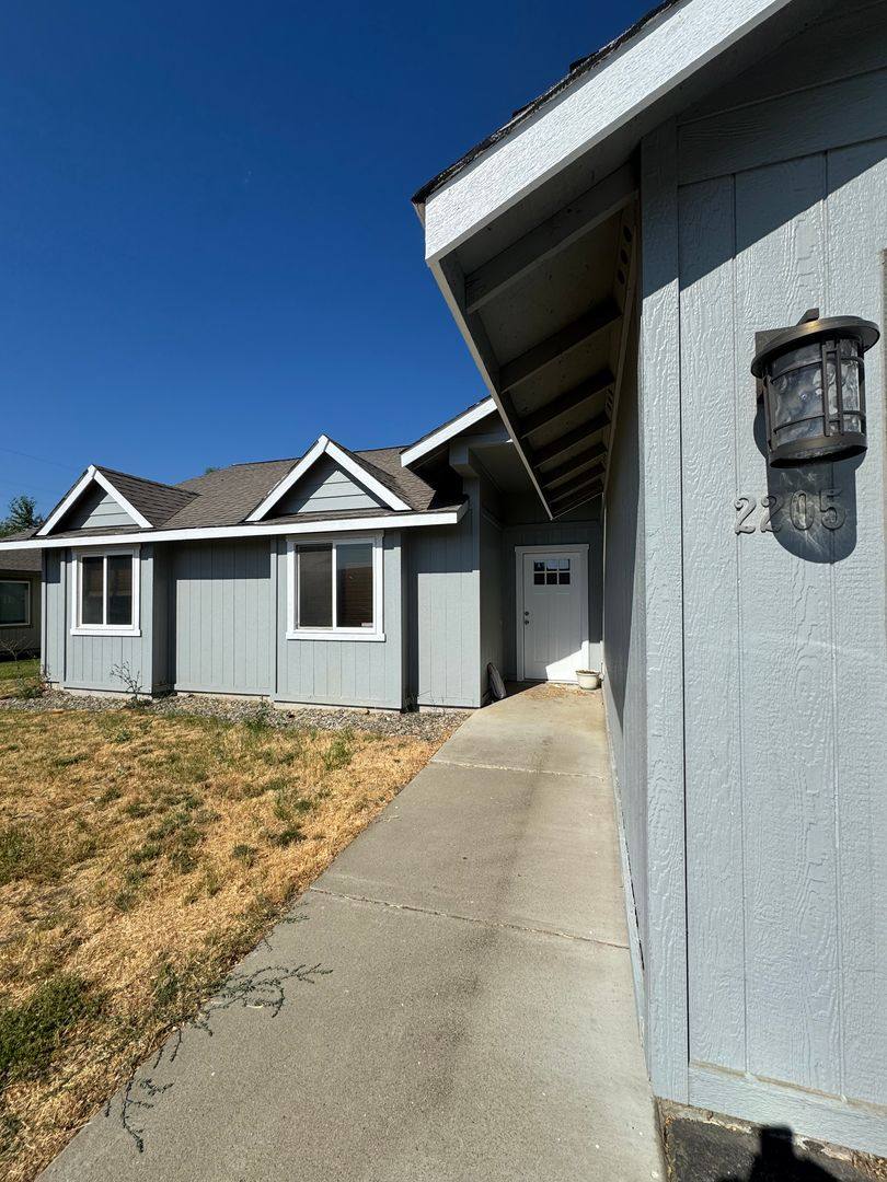 House for rent at 2205 Brookefield St, Ellensburg, WA 98926
