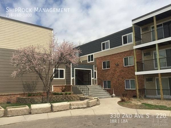 Apartment for rent at 330 2nd Ave S #220, Saint Cloud, MN 56301