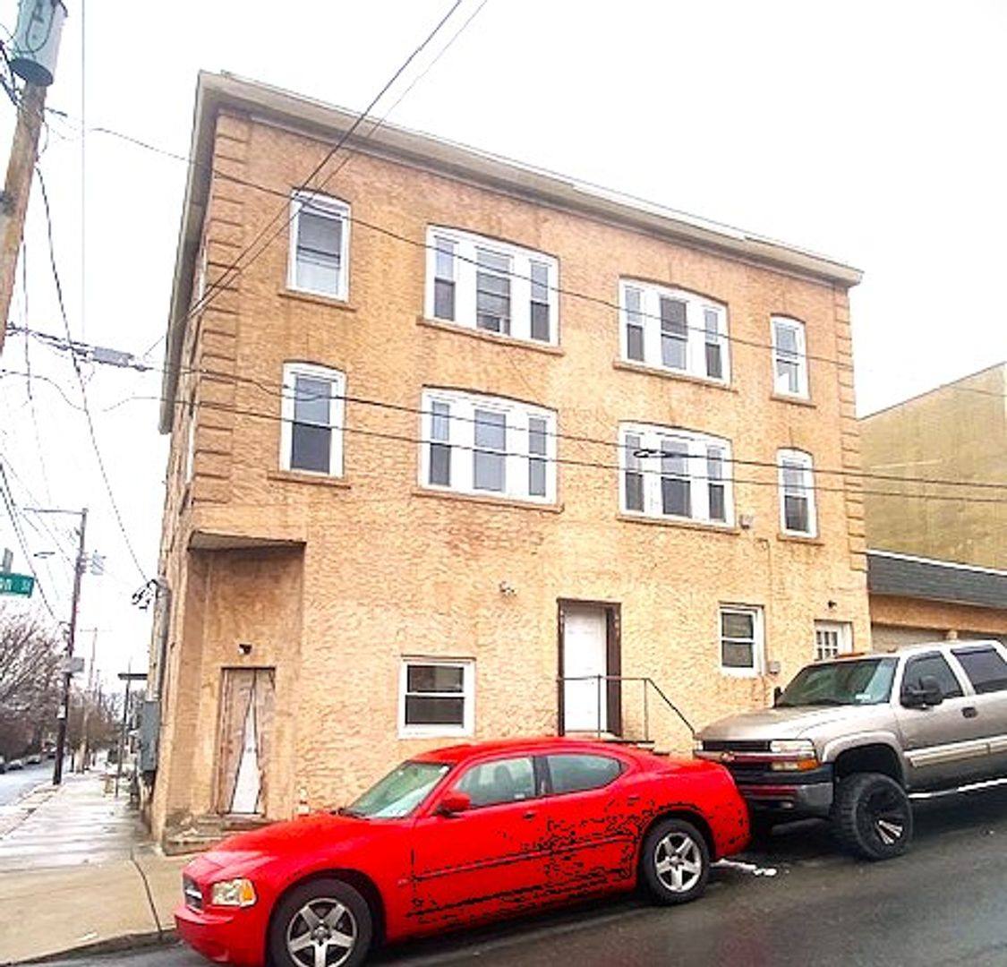 Apartment for rent at 601-603 Aaron St, Bethlehem, PA 18015