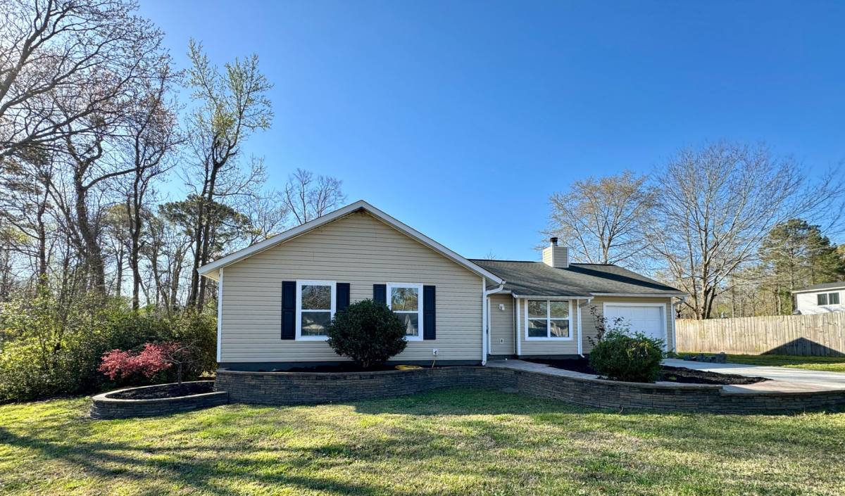 House for rent at 833 Mill River Rd, Jacksonville, NC 28540