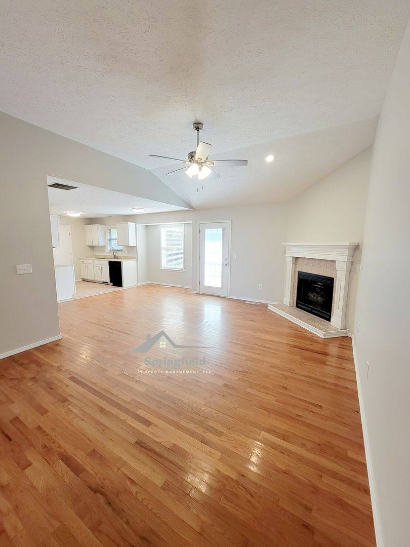 House for rent at 4396 S Hemlock, Springfield, MO 65810