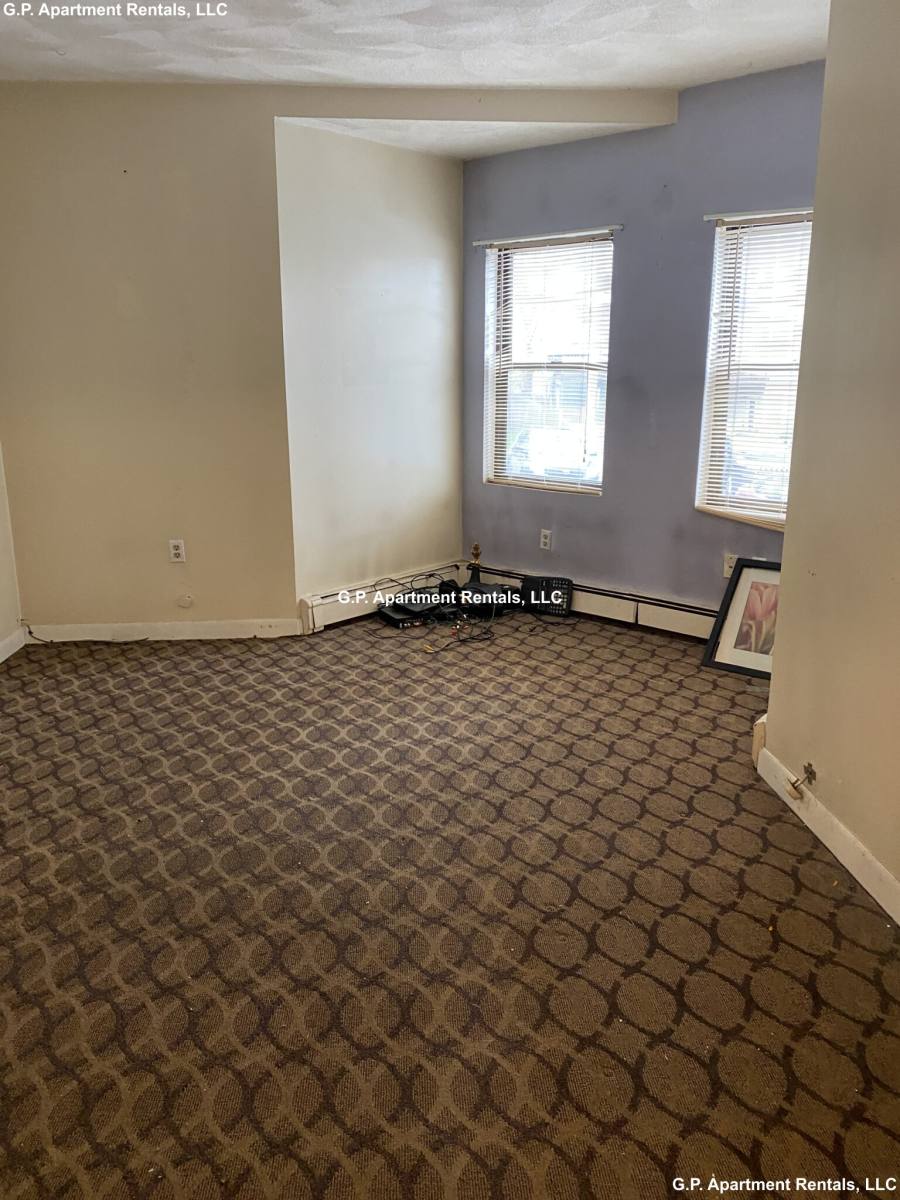 Apartment for rent at 3 Godwin Place, Everett, MA 02149