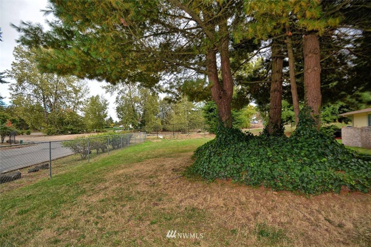 Apartment for rent at 5002 S 58th St, Tacoma, WA 98409