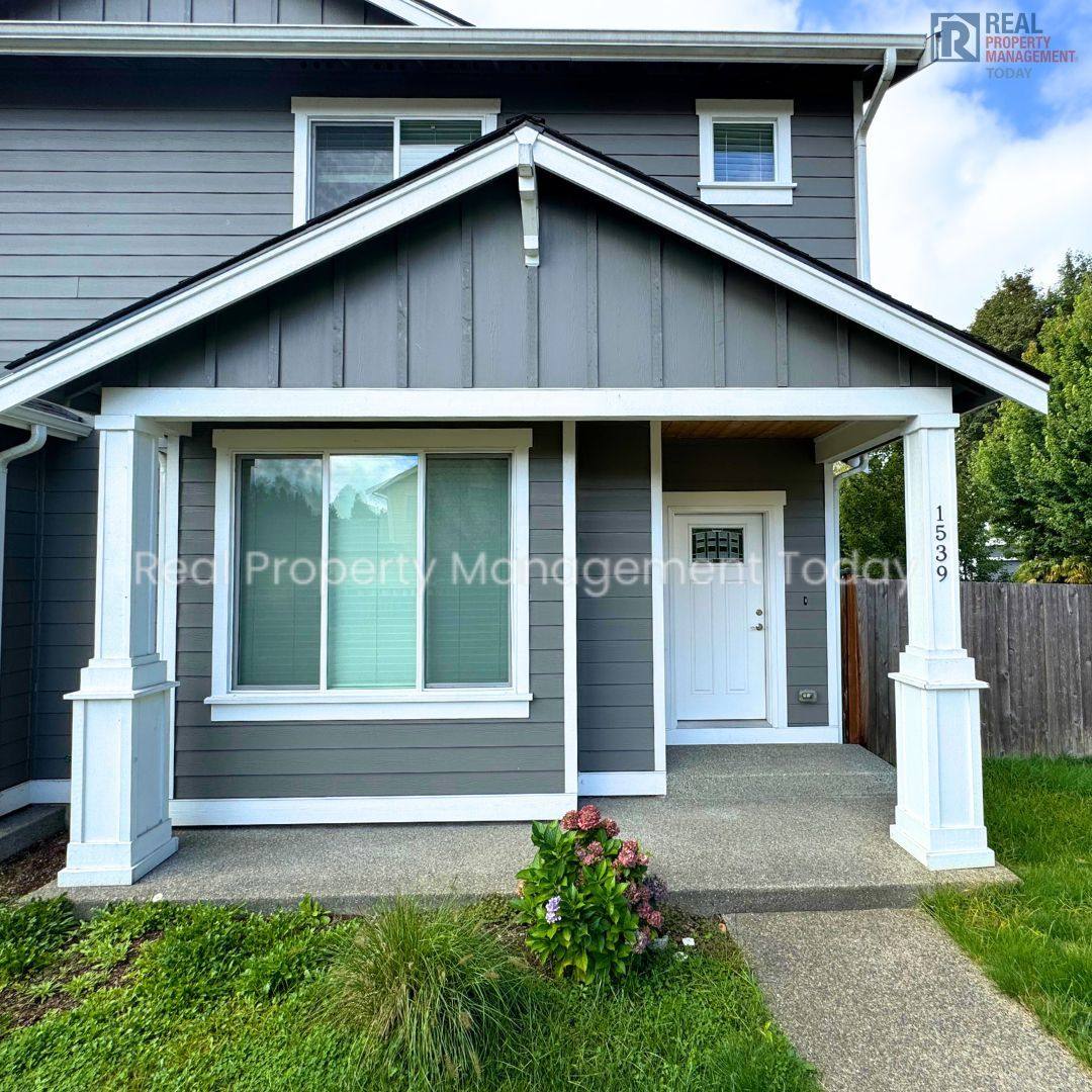 Apartment for rent at 1539-1541 Amethyst St SE, Olympia, WA 98501