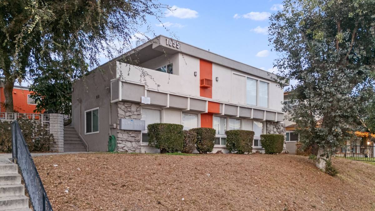 Apartment for rent at 1655 W Malvern Ave, Fullerton, CA 92833