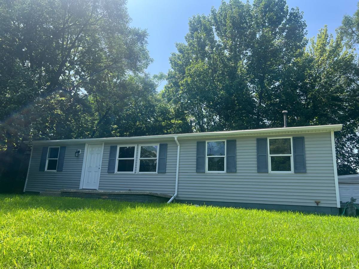 House for rent at 2320 E Enterprise, Springfield, IL 62702