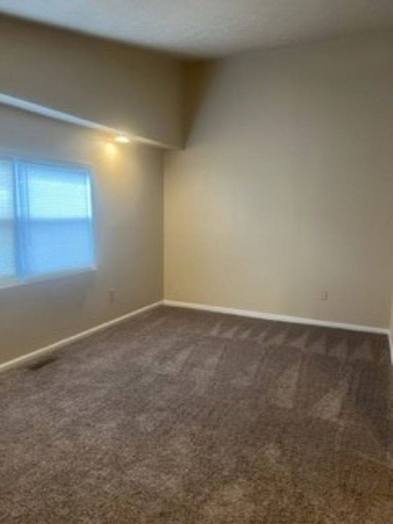 Apartment for rent at 223 Greene, Marietta, OH 45750