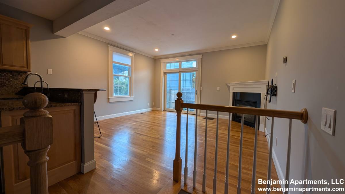 Apartment for rent at 894 Main St #1, Wakefield, MA 01880