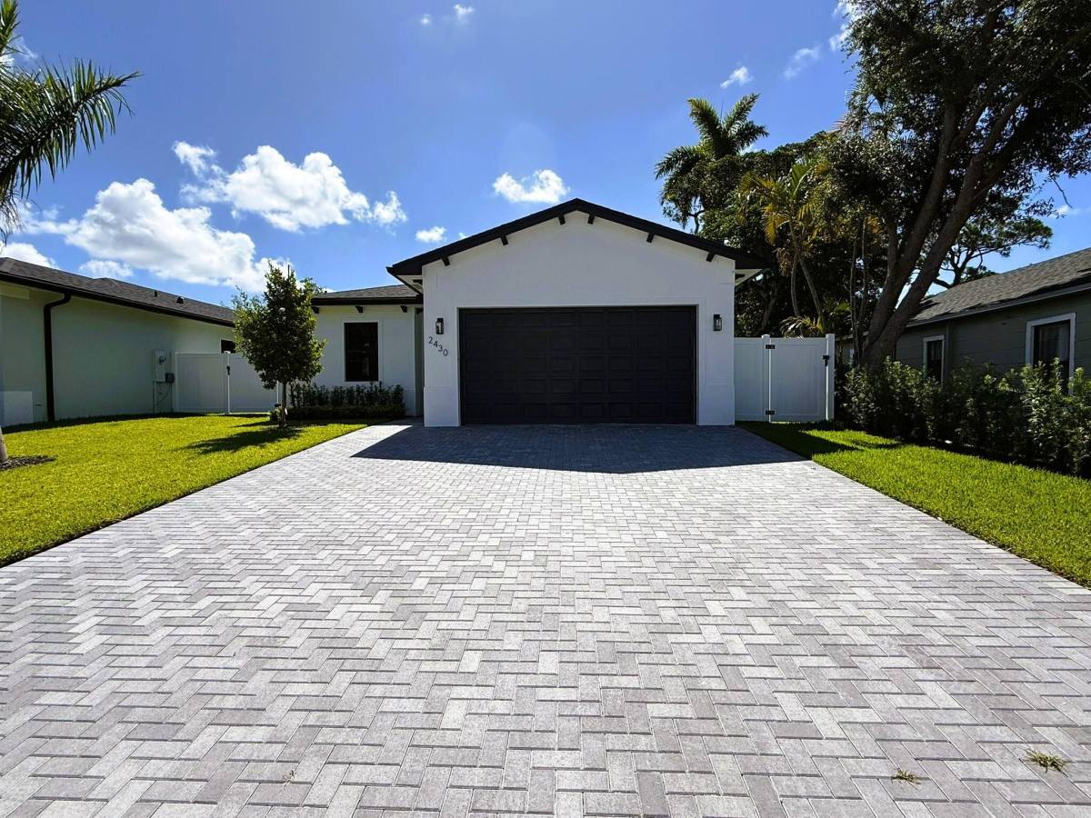 House for rent at 2430 Cecelia St, West Palm Beach, FL 33417