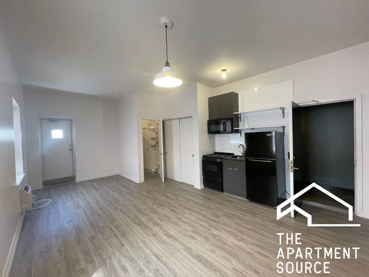 Apartment for rent at 1136 W Wilson Ave, Chicago, IL 60640